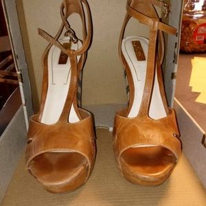 Jessica Simpson tan wedges